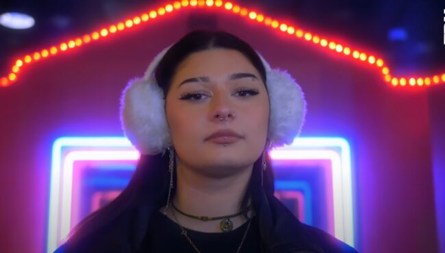 Defne Still 3