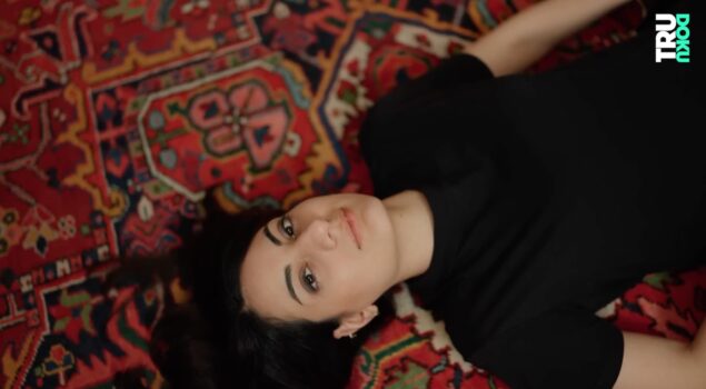Iranerin in Freiheit_ Tru Doku